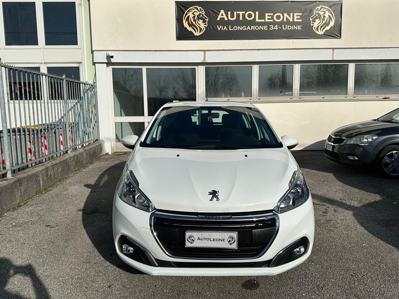 Peugeot 208 PureTech 82 5 porte Touch