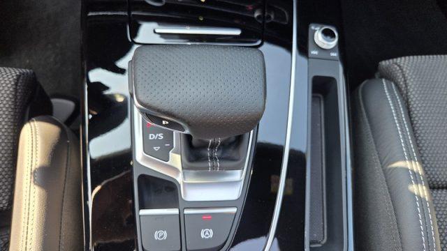 AUDI Q5 40 TFSI quattro S tronic Identity Black PERMUTE