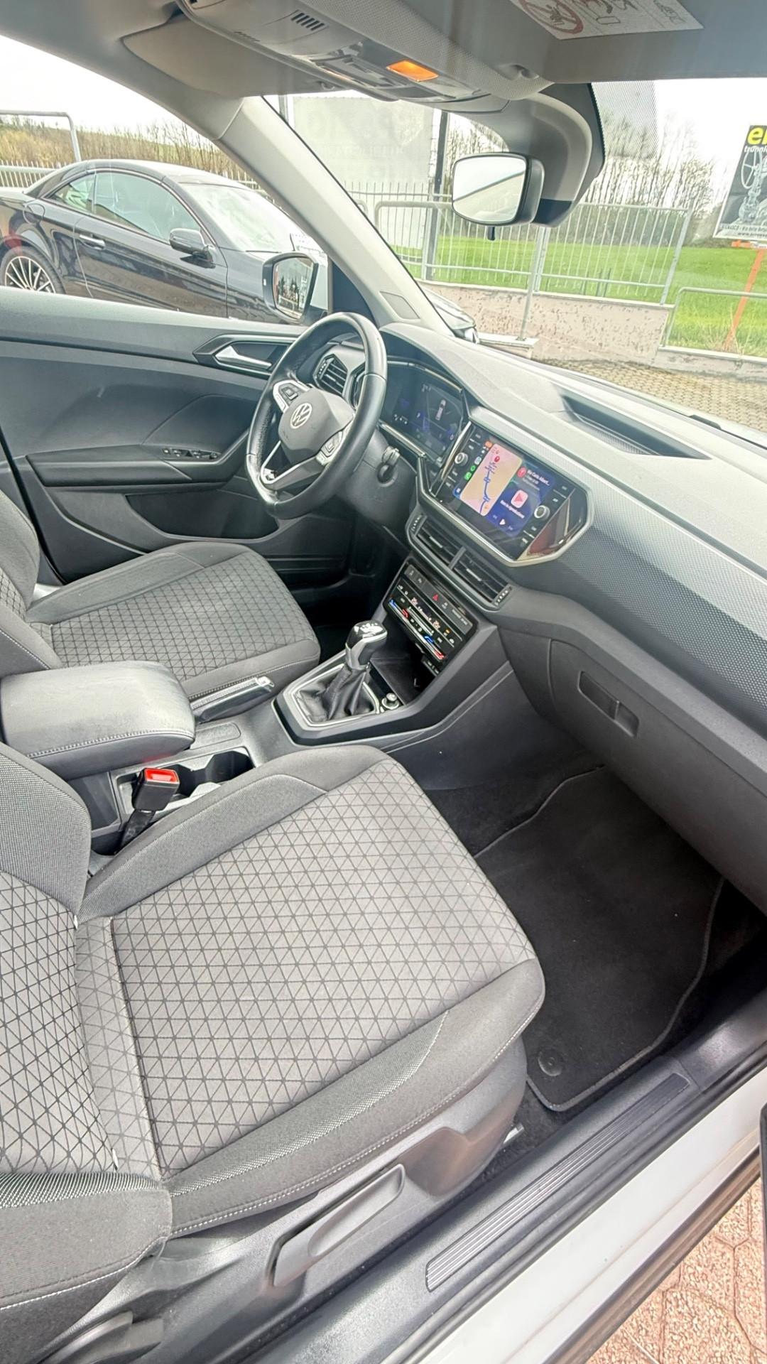 VOLKSWAGEN T-CROSS R-LINE 2023