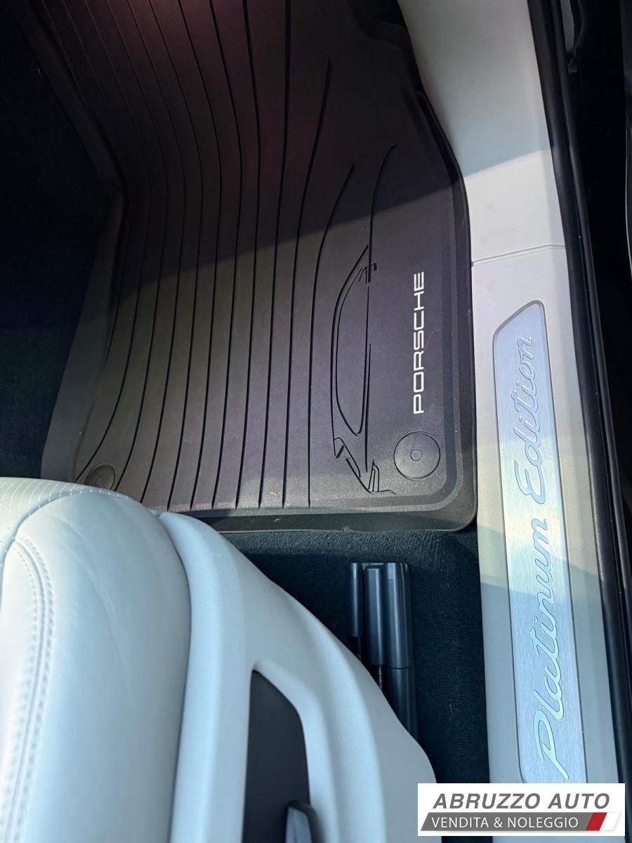 PORSCHE Cayenne 3.0 V6 E-Hybrid