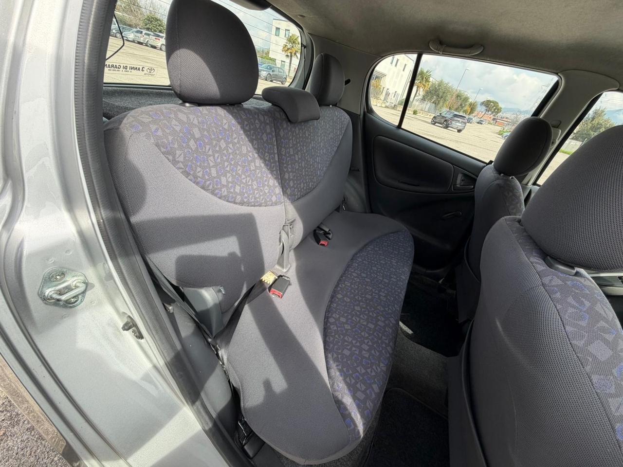 Toyota Yaris 1.3i 16V cat 5 porte Luna