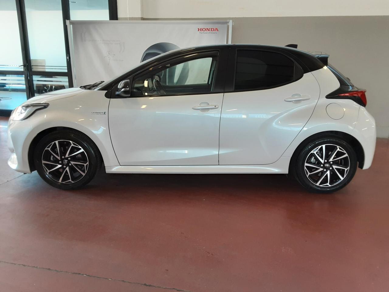 Toyota Yaris 1.5 Hybrid 5 porte Style