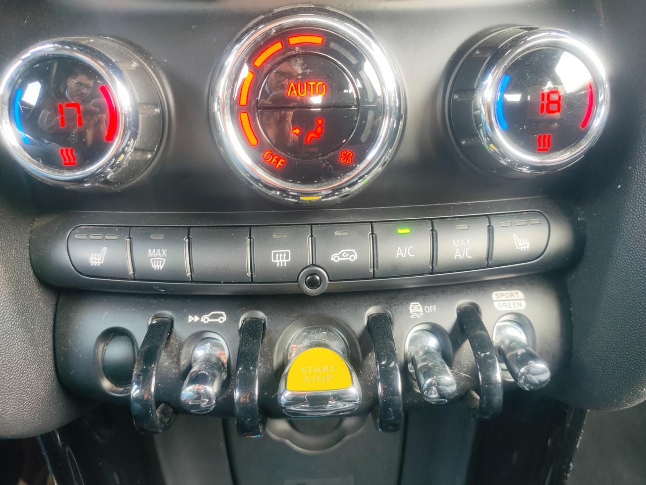 Mini Full Electric Cooper SE NEOPATENTATI