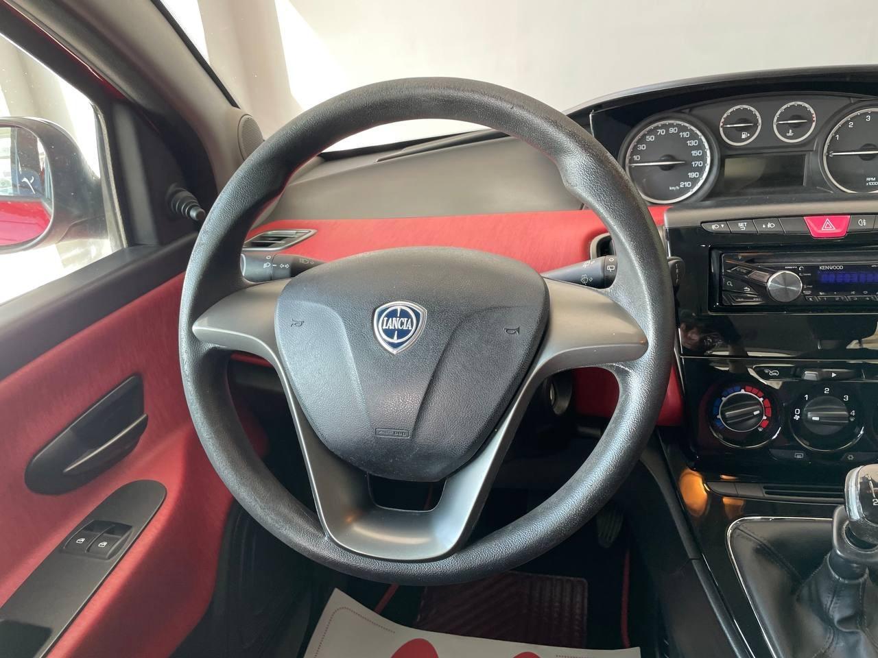 Lancia Ypsilon 1.2 - Distribuzione Eseguita