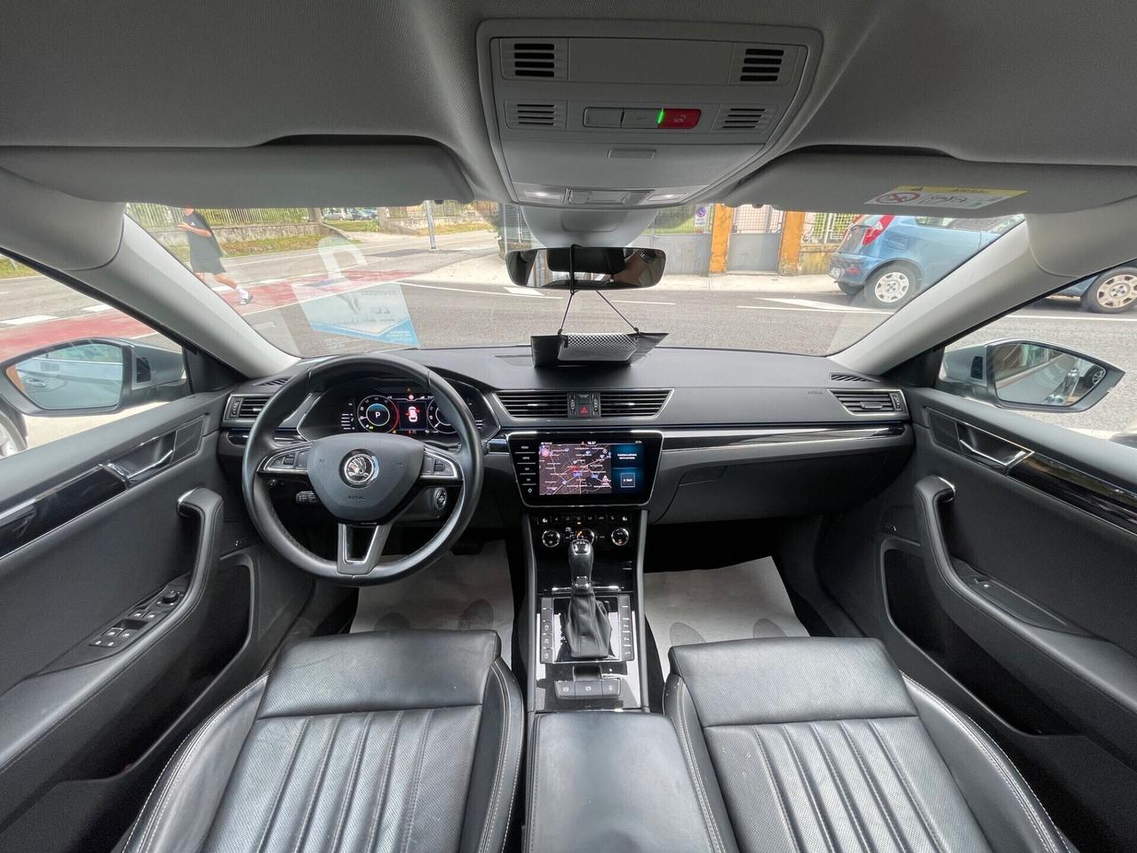 Skoda Superb 2.0 TDI 190 CV DSG Laurin&Klement