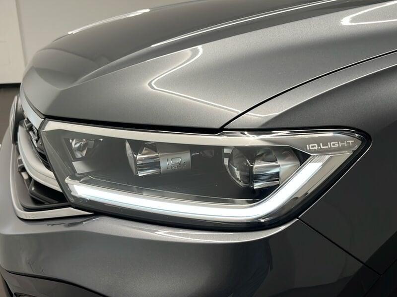 Volkswagen T-Roc Nuovo R-Line 1.0 TSI 81 kW (110 CV) Manuale