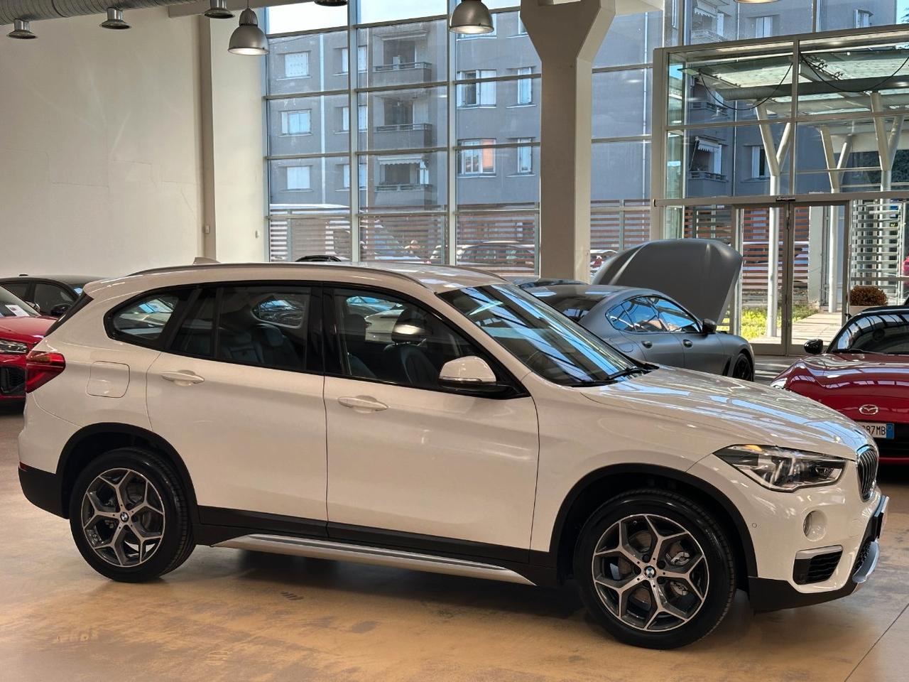 BMW X1 sdrive18i xLine 140cv
