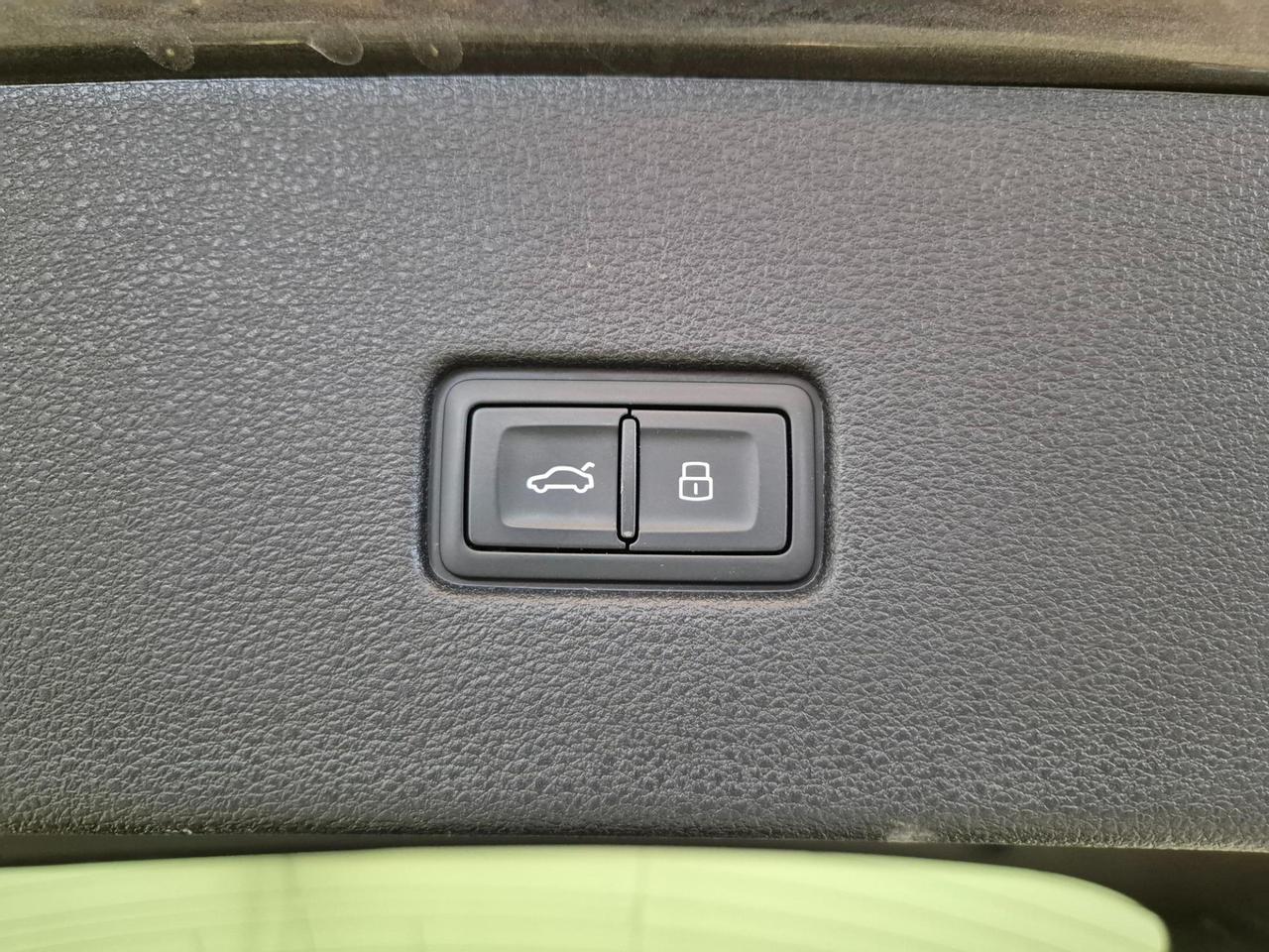 Audi Q8 3.0 tdi mhev S line edition quattro 286cv Tetto Panor. Fari Matrix