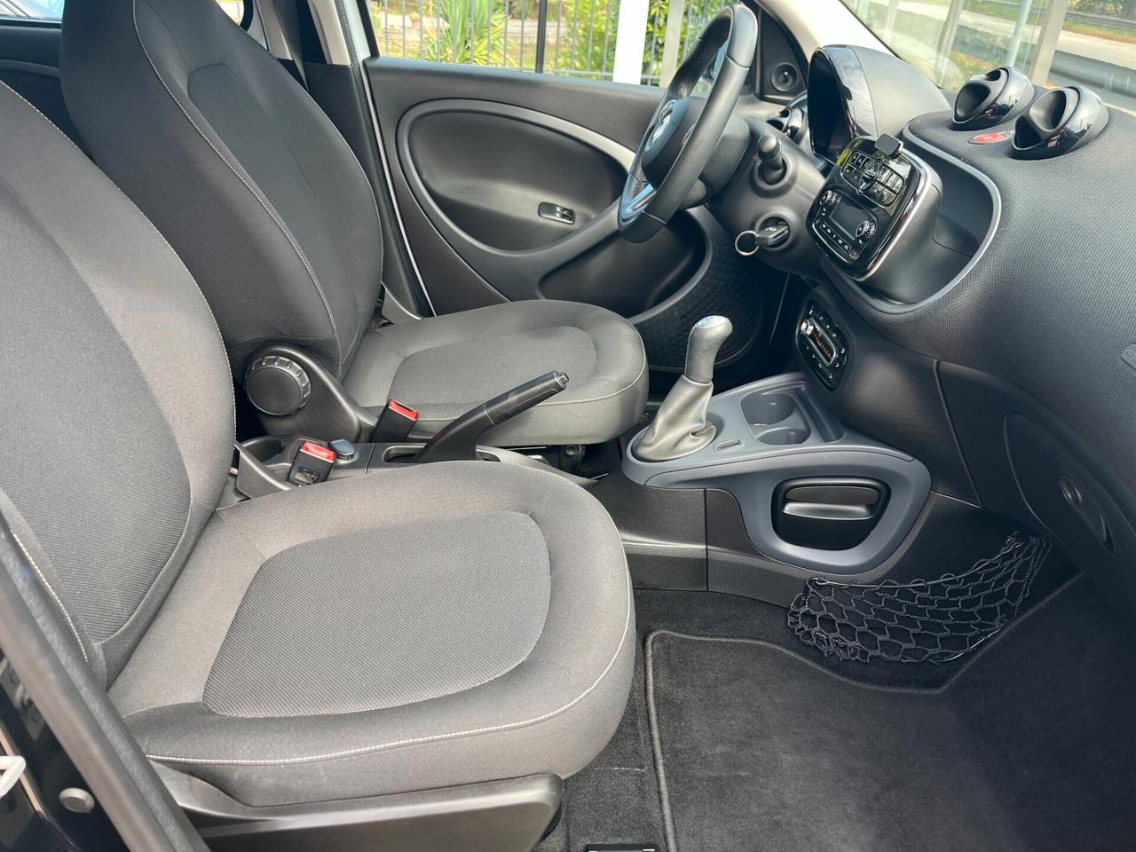 Smart ForFour 1.0 Passion 70 cv - Neo Patantati
