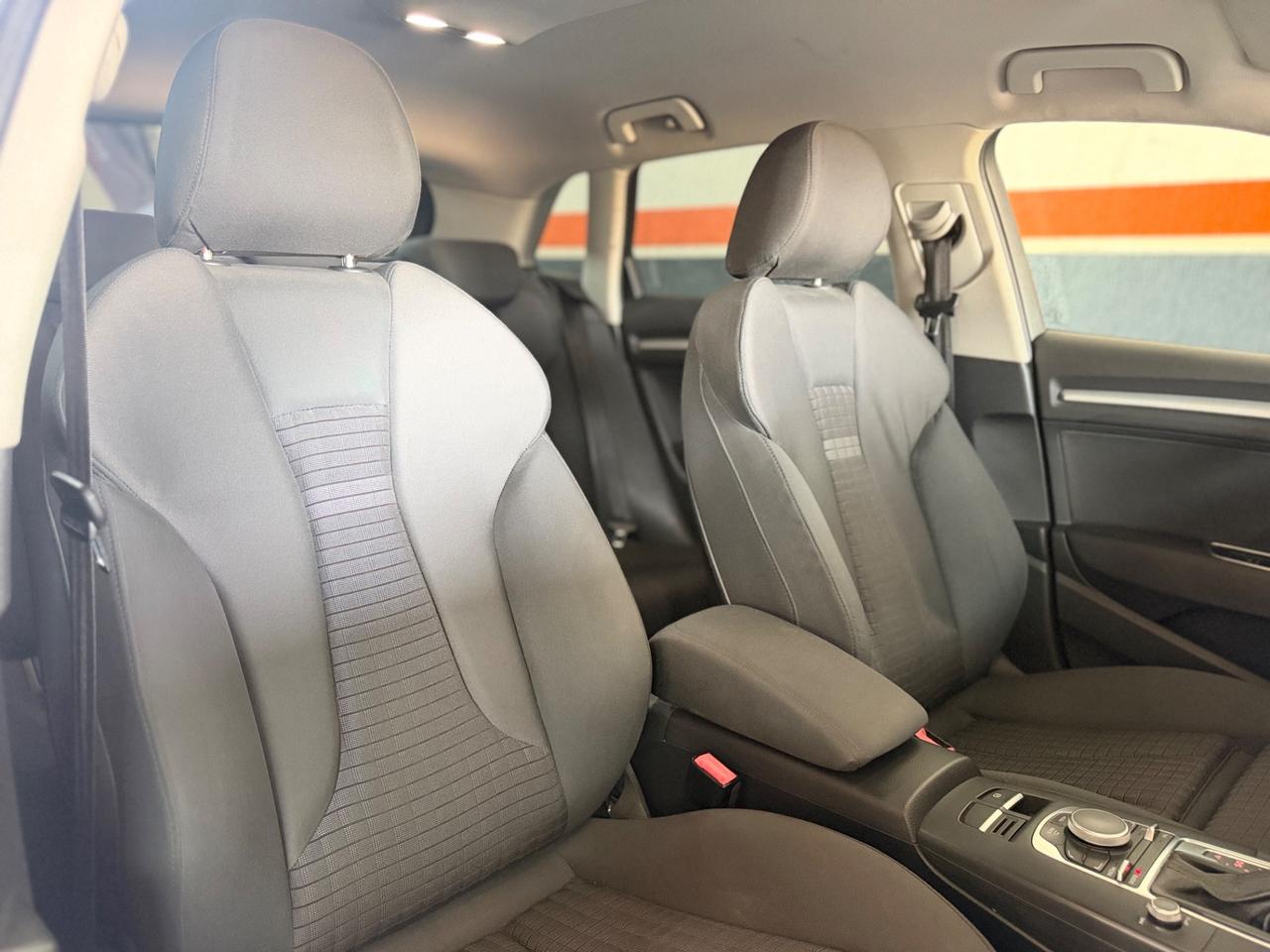 Audi A3 1.6 TDI S tronic Ambition NEOPATENTATI
