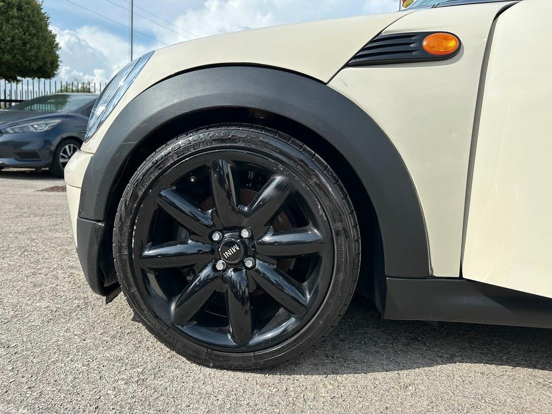 Mini Mini 1.6 16V Cooper D