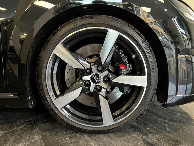 AUDI TT RS Coupé 2.5 TFSI quattro S tronic / SEDILI A GUSCIO