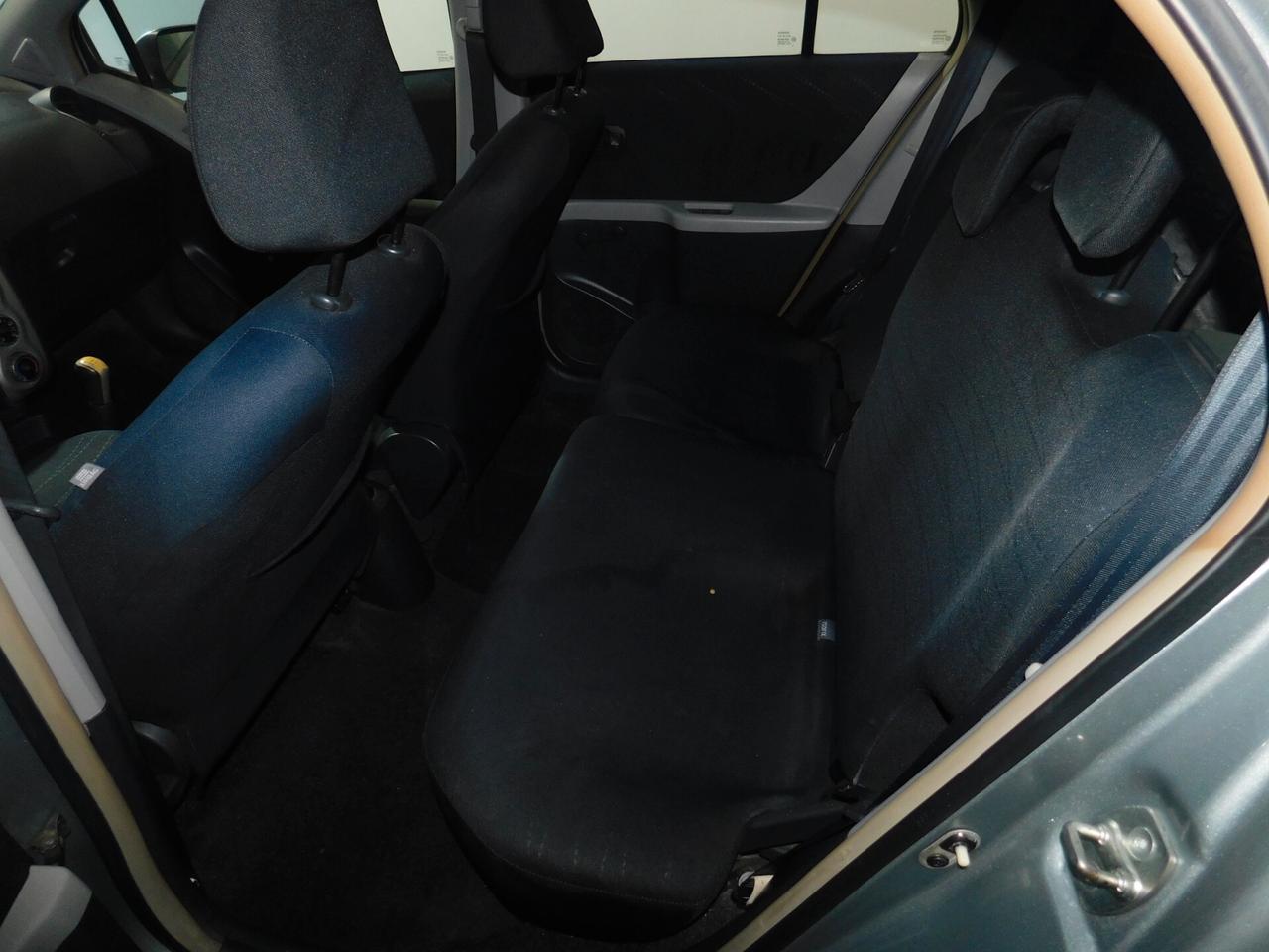 Toyota Yaris 1.0 5 porte Sol