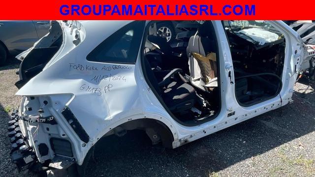 FORD Kuga 2.5 Plug In Hybrid 225cv Ritrovamento da Furto