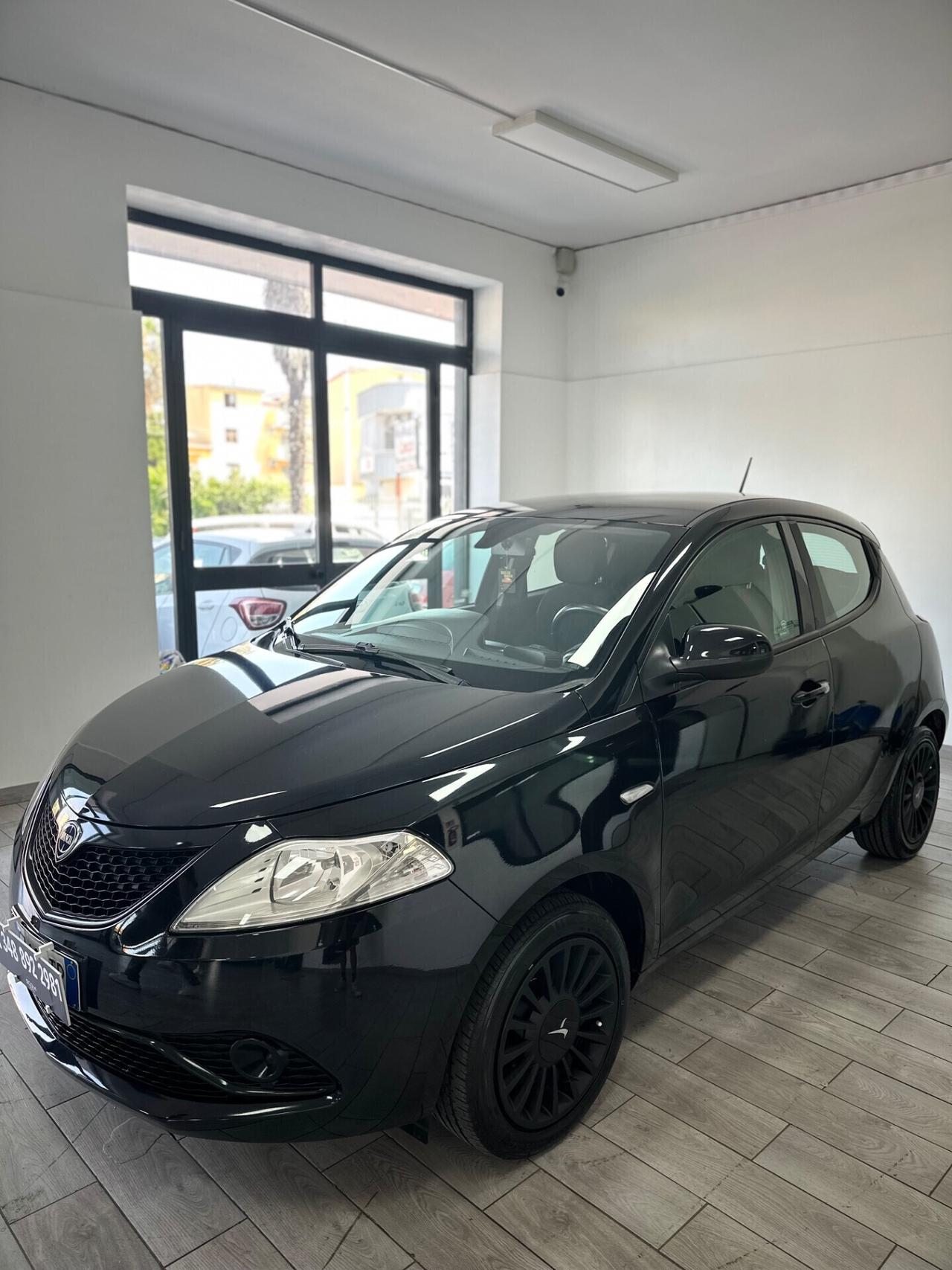 Lancia Ypsilon 1.2 GPL 69 CV 5 porte S&S Platinum