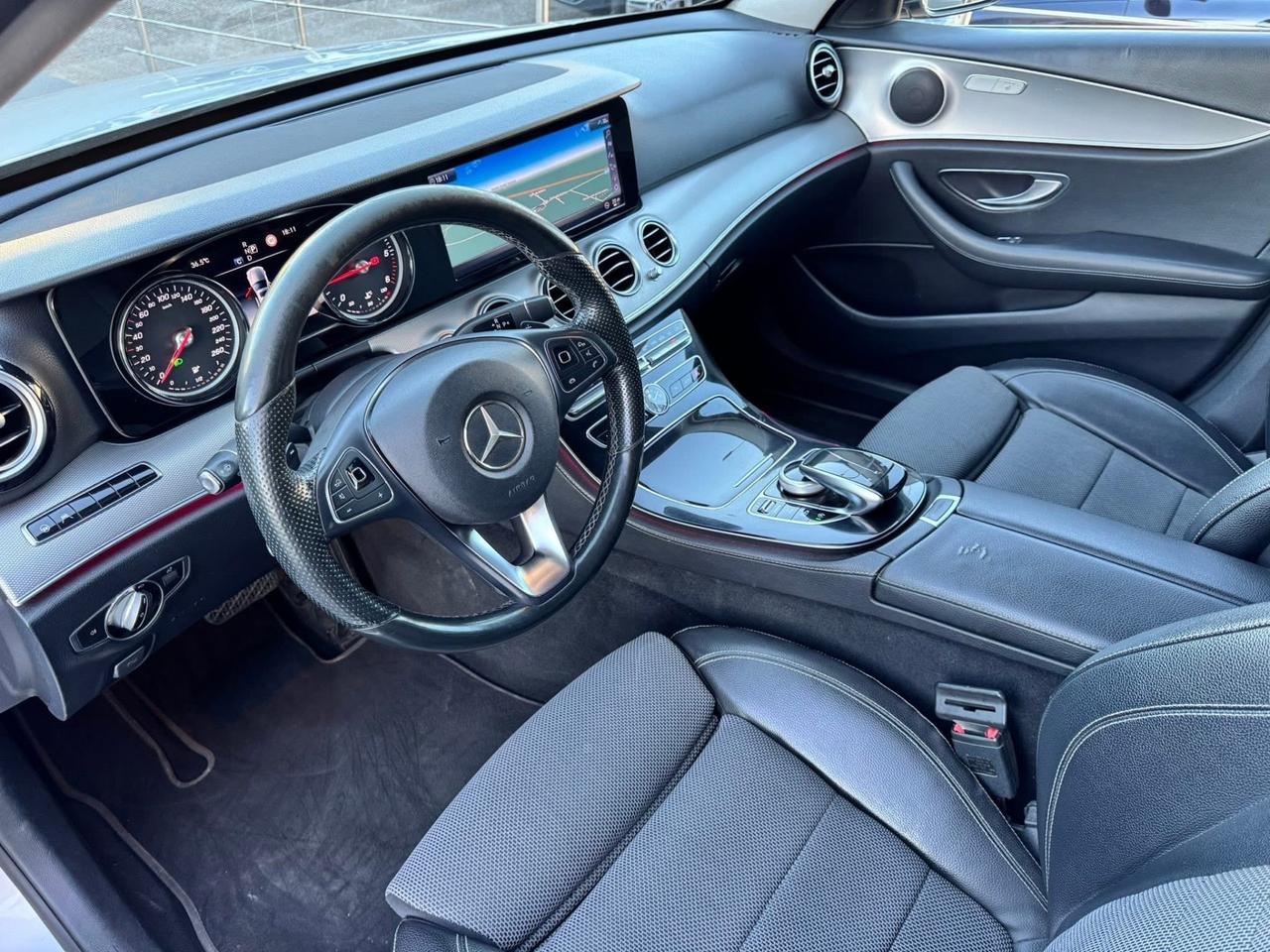 Mercedes-benz E 220 d Auto Premium Plus
