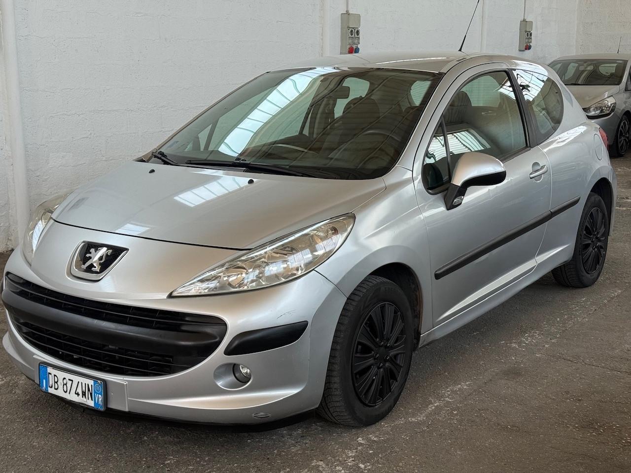 Peugeot 207 1.4 88CV 3p. XS