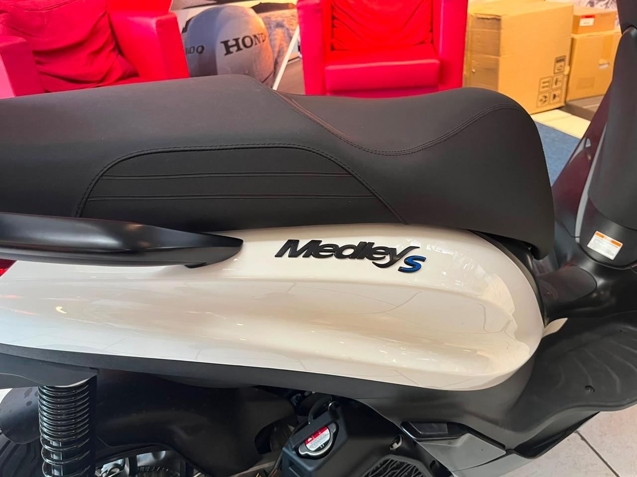 Piaggio Medley 200