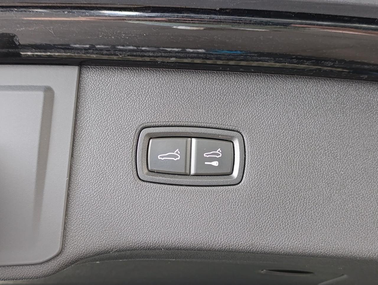 Porsche Cayenne 3.0 e-hybrid S tiptronic