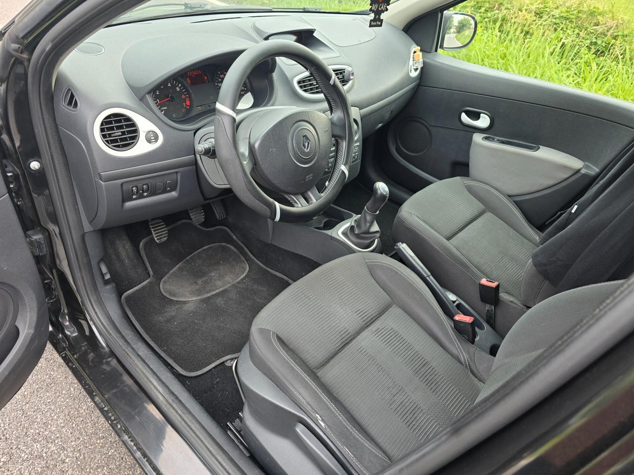 RENAULT CLIO 1.2 "OK PER NEOPATENTATI"