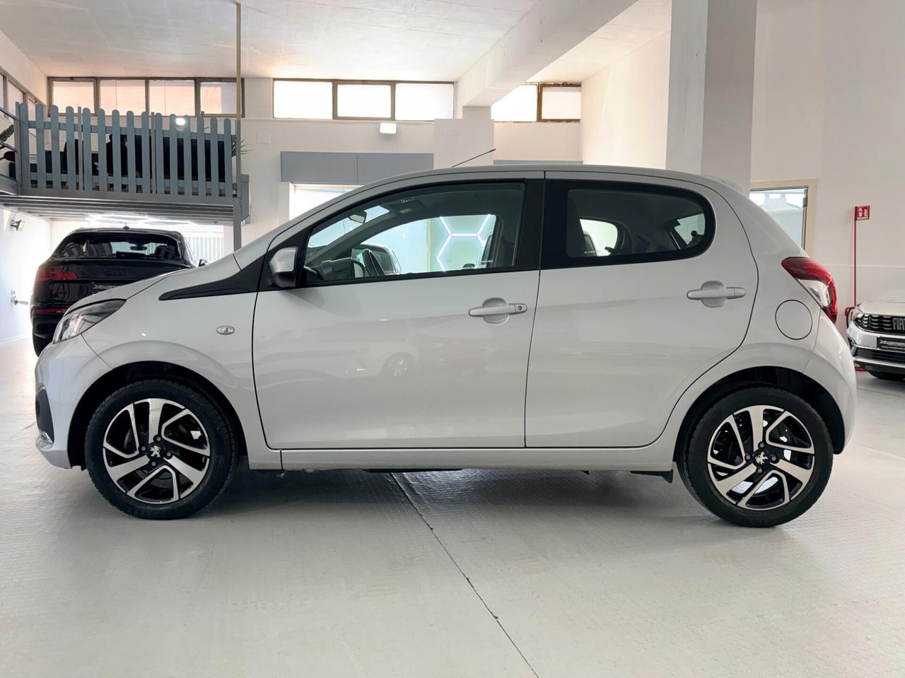 Peugeot 108 VTi 72cv Aziendale 5 porte Allure