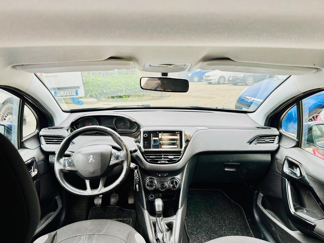 Peugeot 208 1.2 5porte Allure Ok Neopatentati