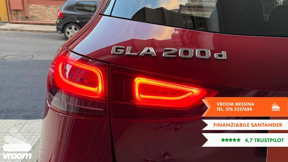 MERCEDES GLA (H247) GLA 200 d Automati...
