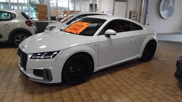 AUDI TT Coupé 40 TFSI S tronic