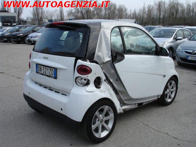 SMART ForTwo 1000 52 kW coupé limited two