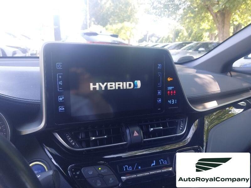 Toyota C-HR 1.8 Hybrid E-CVT Dynamic