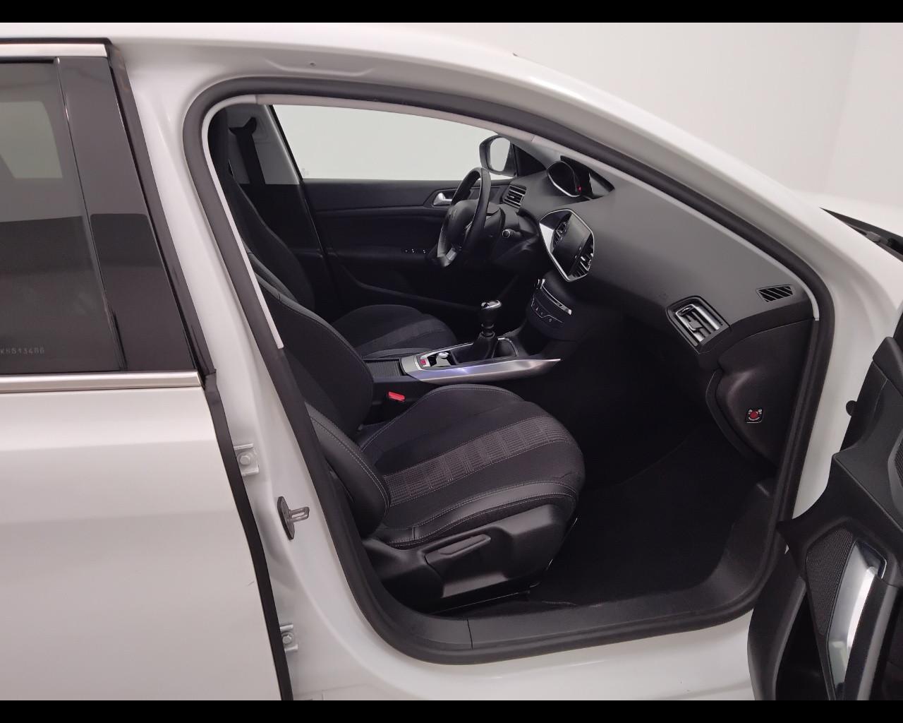 PEUGEOT 308 II 2018 - 308 5p 1.5 bluehdi Allure s&s 130cv