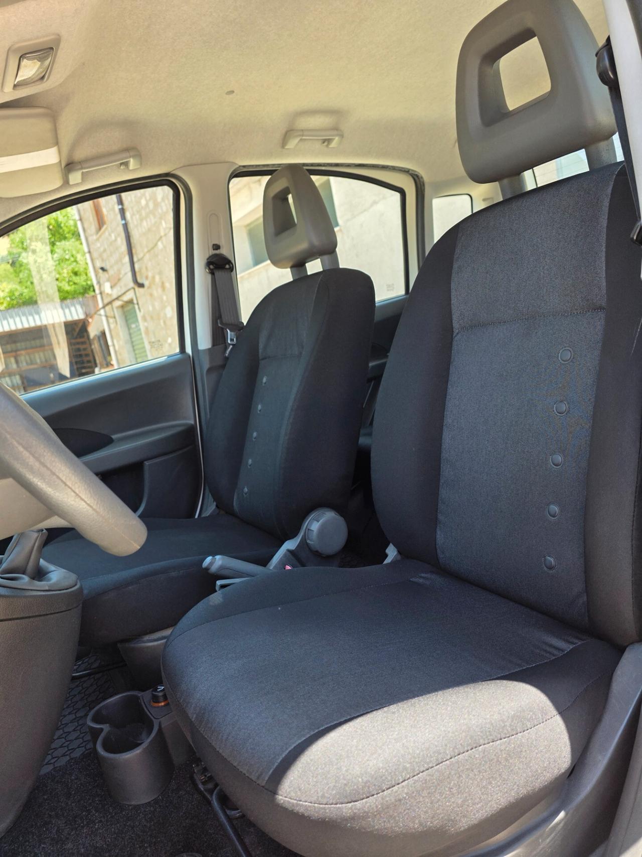 Fiat Panda 1.3 MJT 16V DPF 4x4 Climbing