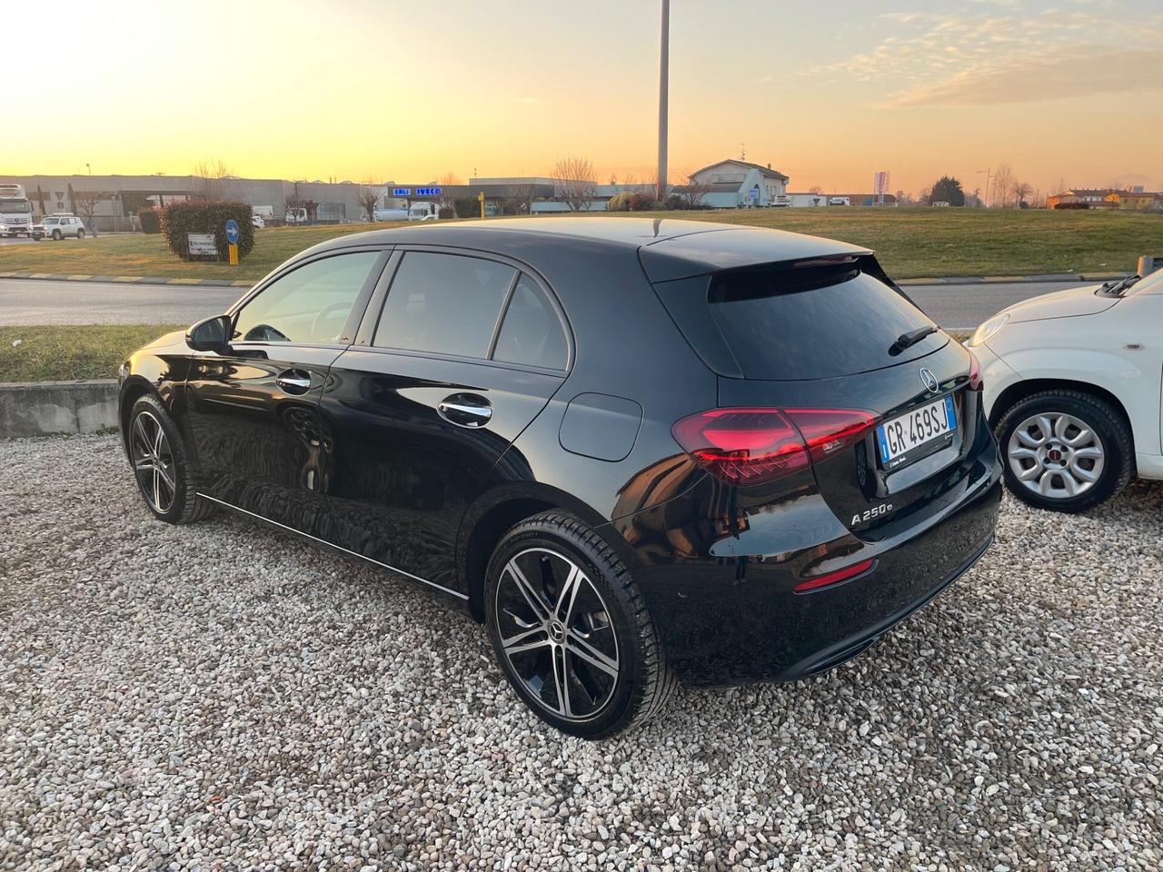 Mercedes-benz A 250 EQ-Power Advance Plus