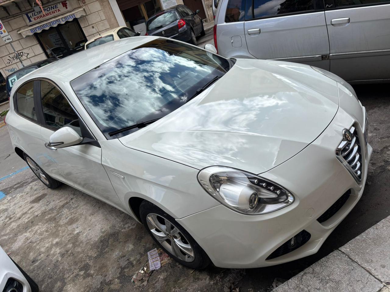 Alfa Romeo Giulietta 1.6 JTDm-2 105 CV NEO PATENTATI FINANZIABILE