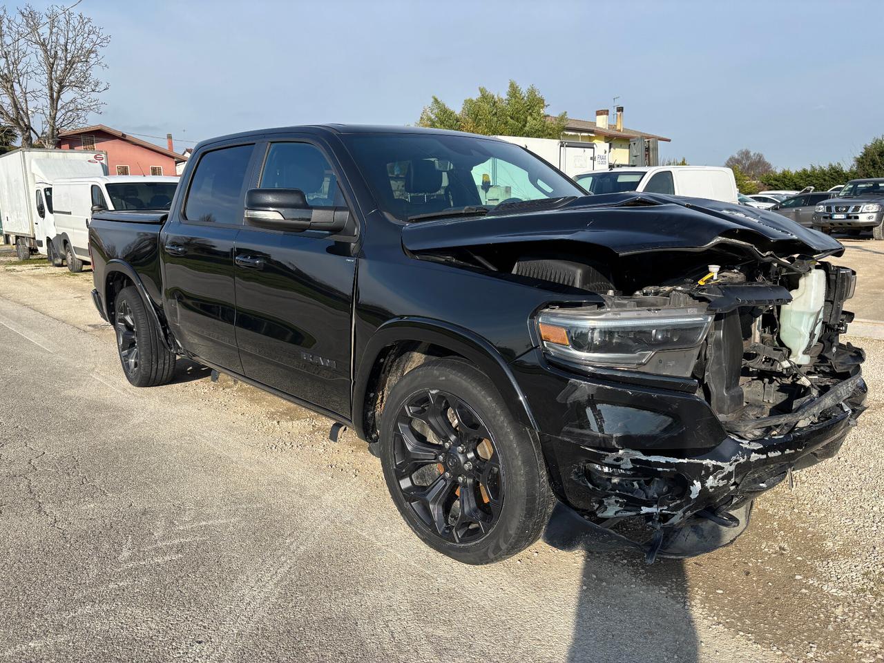 Dodge RAM 1500 LIMITED 5.7 EMI V8