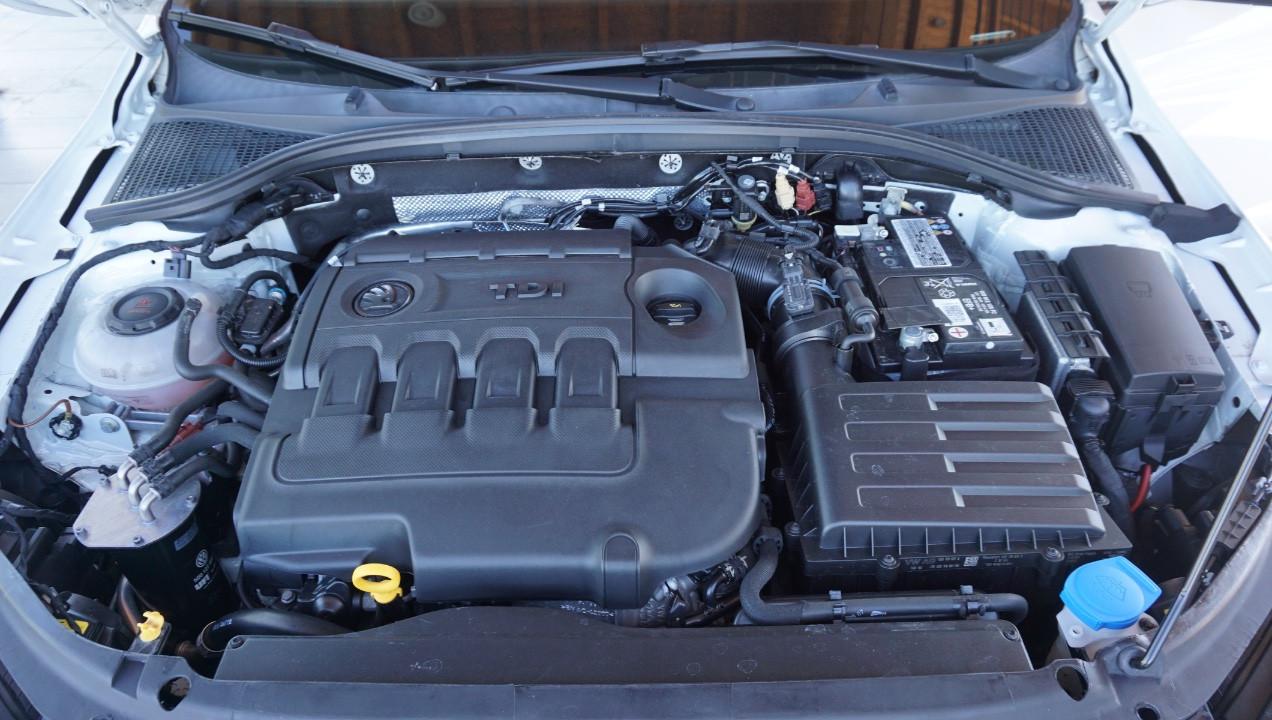 Skoda Octavia Wagon 1.6 tdi Style 115cv dsg