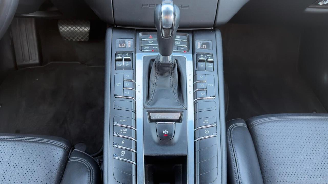 Porsche Macan 3.0 S Diesel *PRONTA CONSEGNA*TETTO*R21*BOSE*PASM*