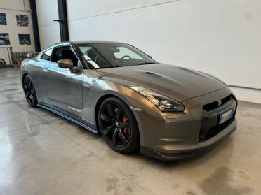 Nissan GTR