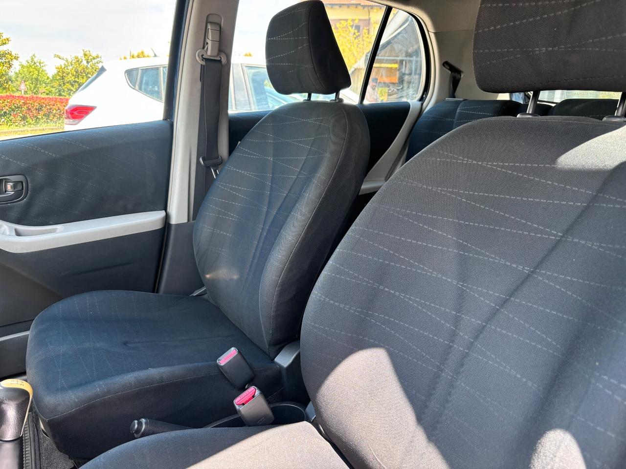 Toyota Yaris 1.0 5 porte Sol