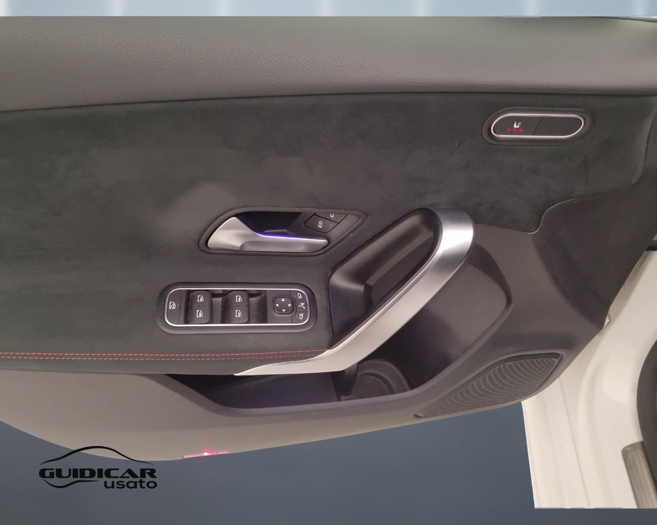 Mercedes-Benz Classe A - W177 2018 - A 180 d Premium auto