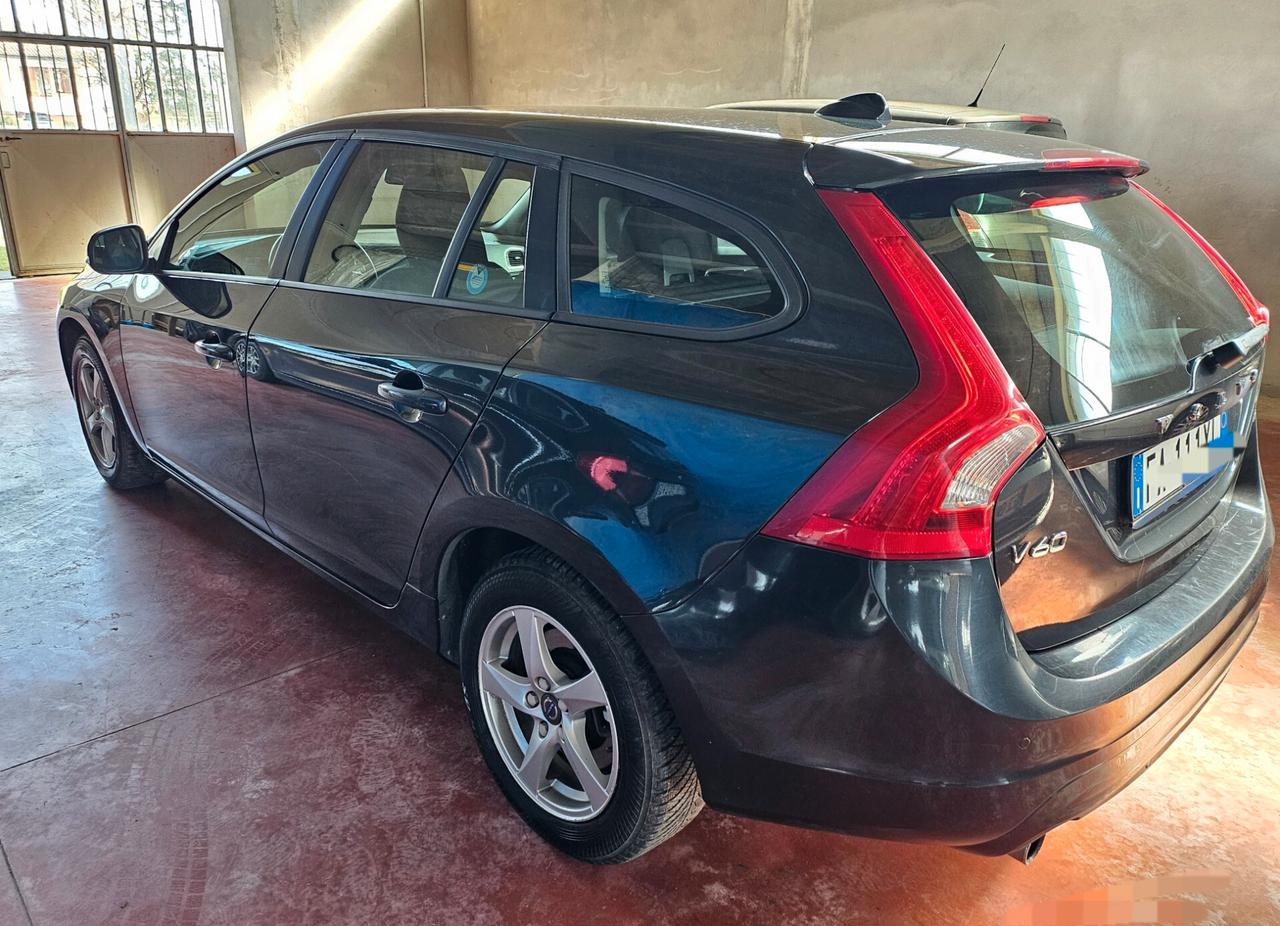 Volvo V60 D2