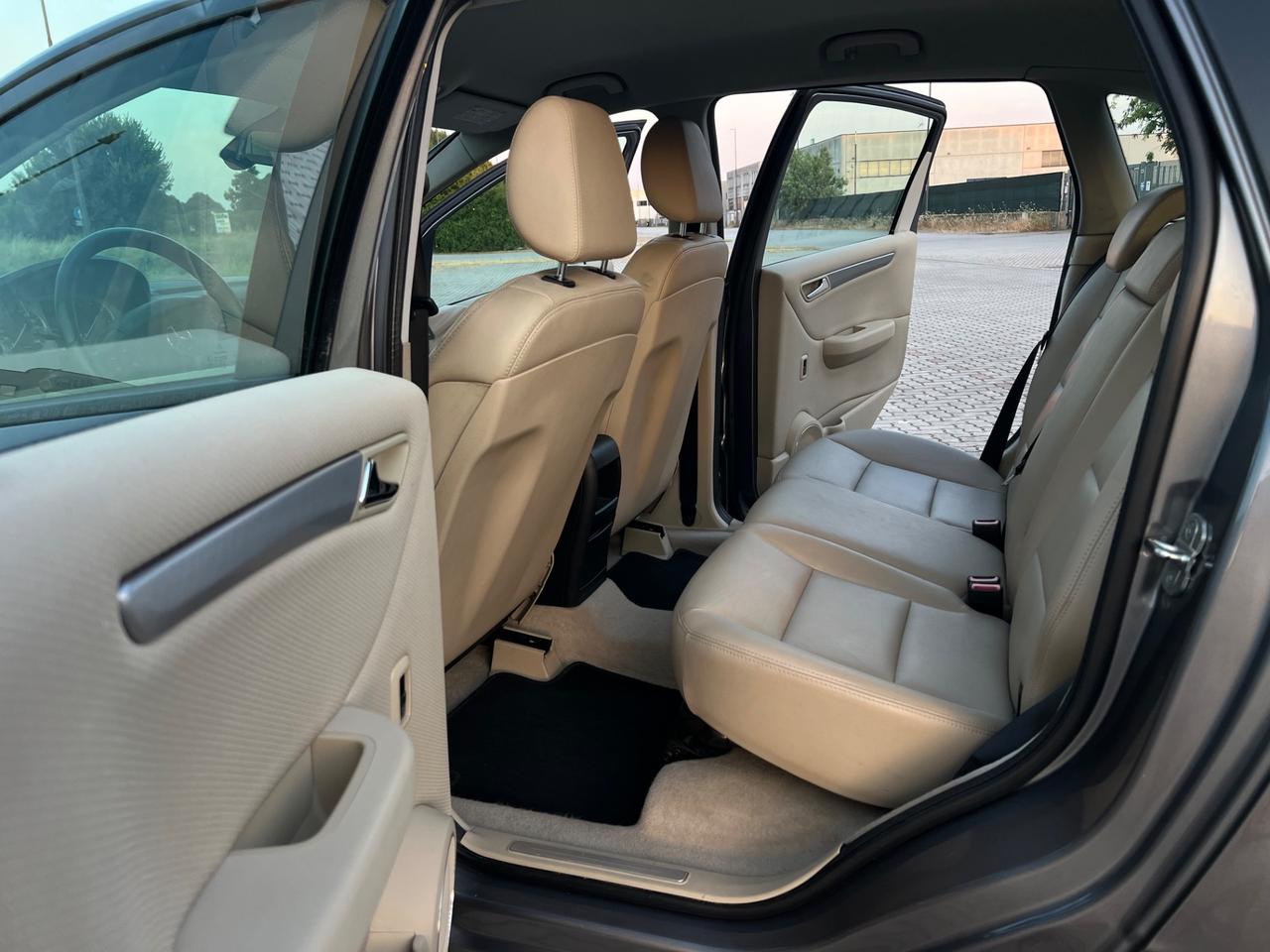Mercedes-benz B 180 B 180 AUTOMATIC Executive