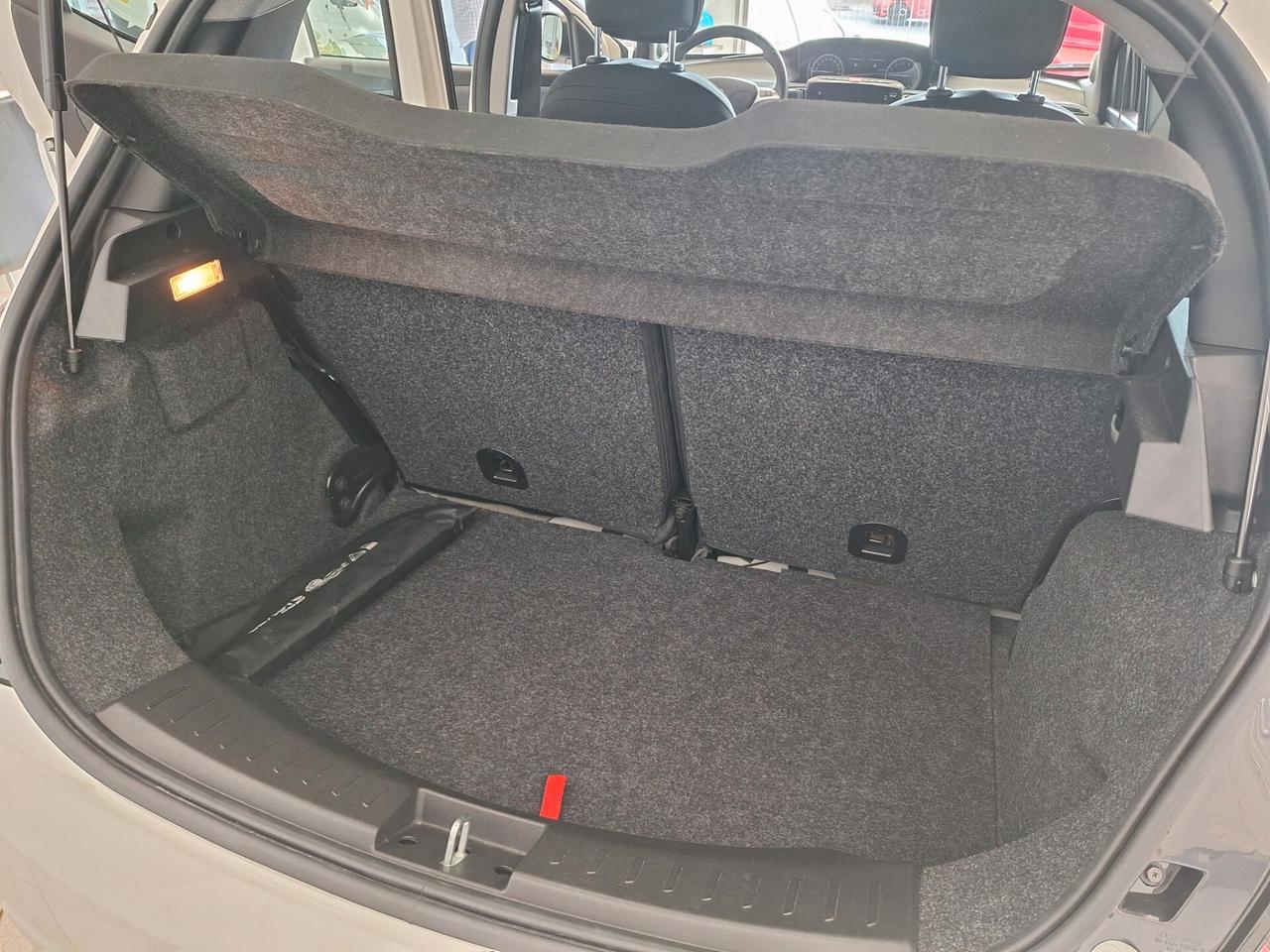 Lancia Ypsilon 1.0 FireFly 5 porte S&S Hybrid Ecochic Gold