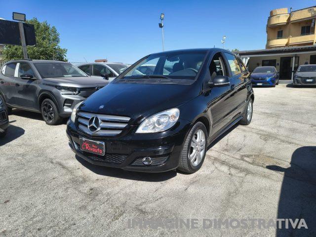 MERCEDES-BENZ B 180 CDI Executive