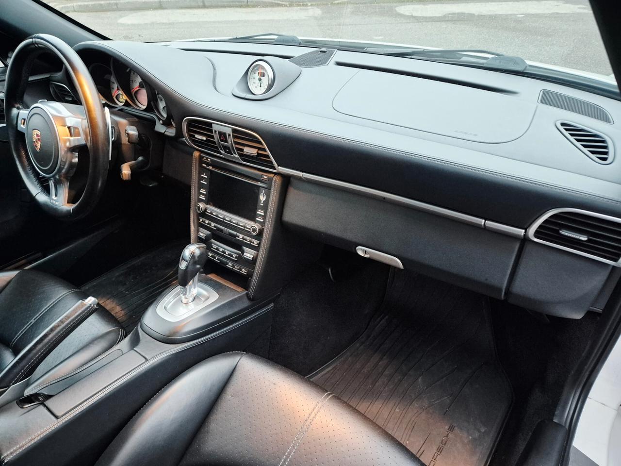 Porsche 911 Carrera GTS Cabriolet