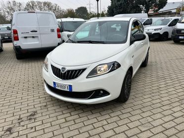 Lancia Ypsilon 1.0 FireFly 5 porte S&S Hybryd Gold