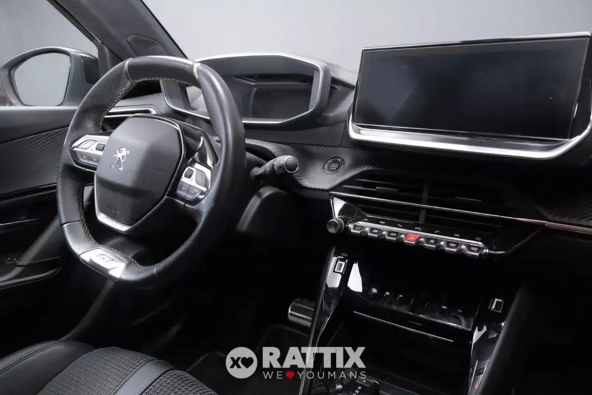 Peugeot e-2008 motore elettrico 100kW GT