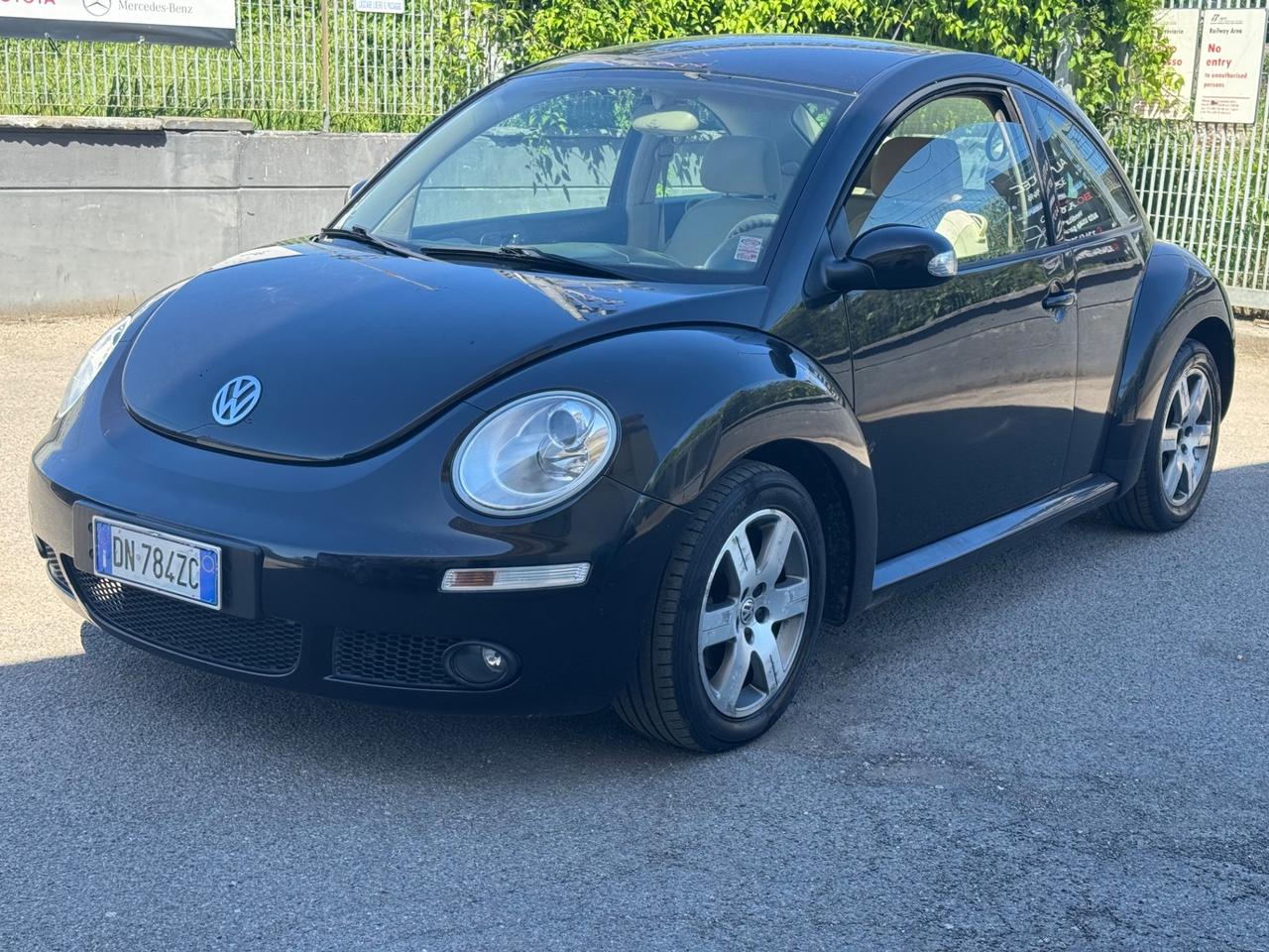 Volkswagen New Beetle 1.6