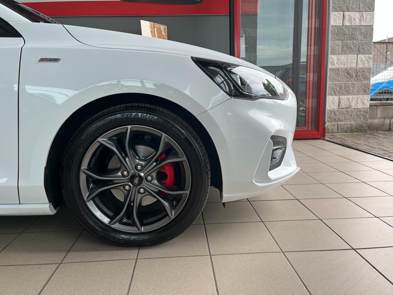 Ford Focus 1.0 EcoBoost 125 CV automatico 5p ST-Line