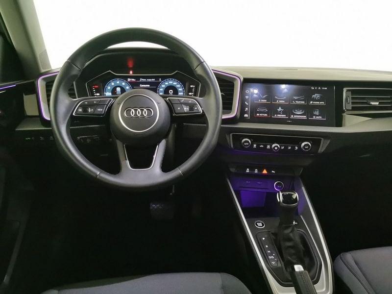Audi A1 allstreet 30 1.0 tfsi Identity Contrast 116cv s tronic